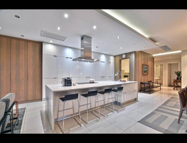 3 BEDROOM APARTMENT FOR SALE IN HOUGHTON ESTATE